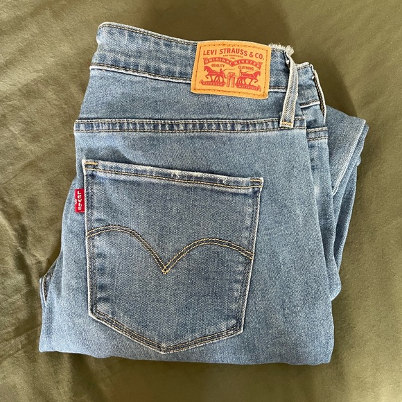 Levi's Denim - Levi’s skinny jeans with distressed hem